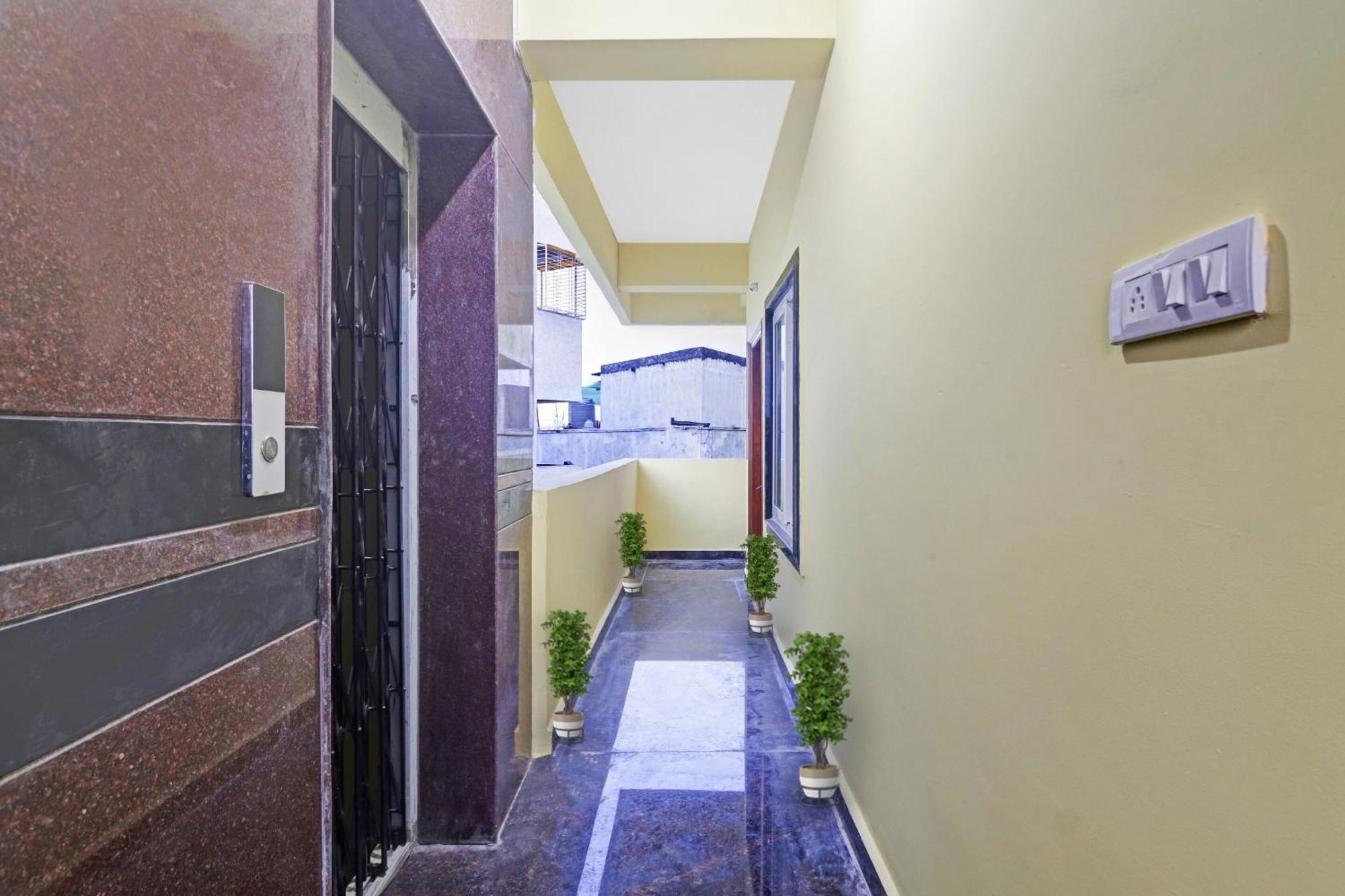 Hotel O Hanuma Residency Sururnagar Exterior foto