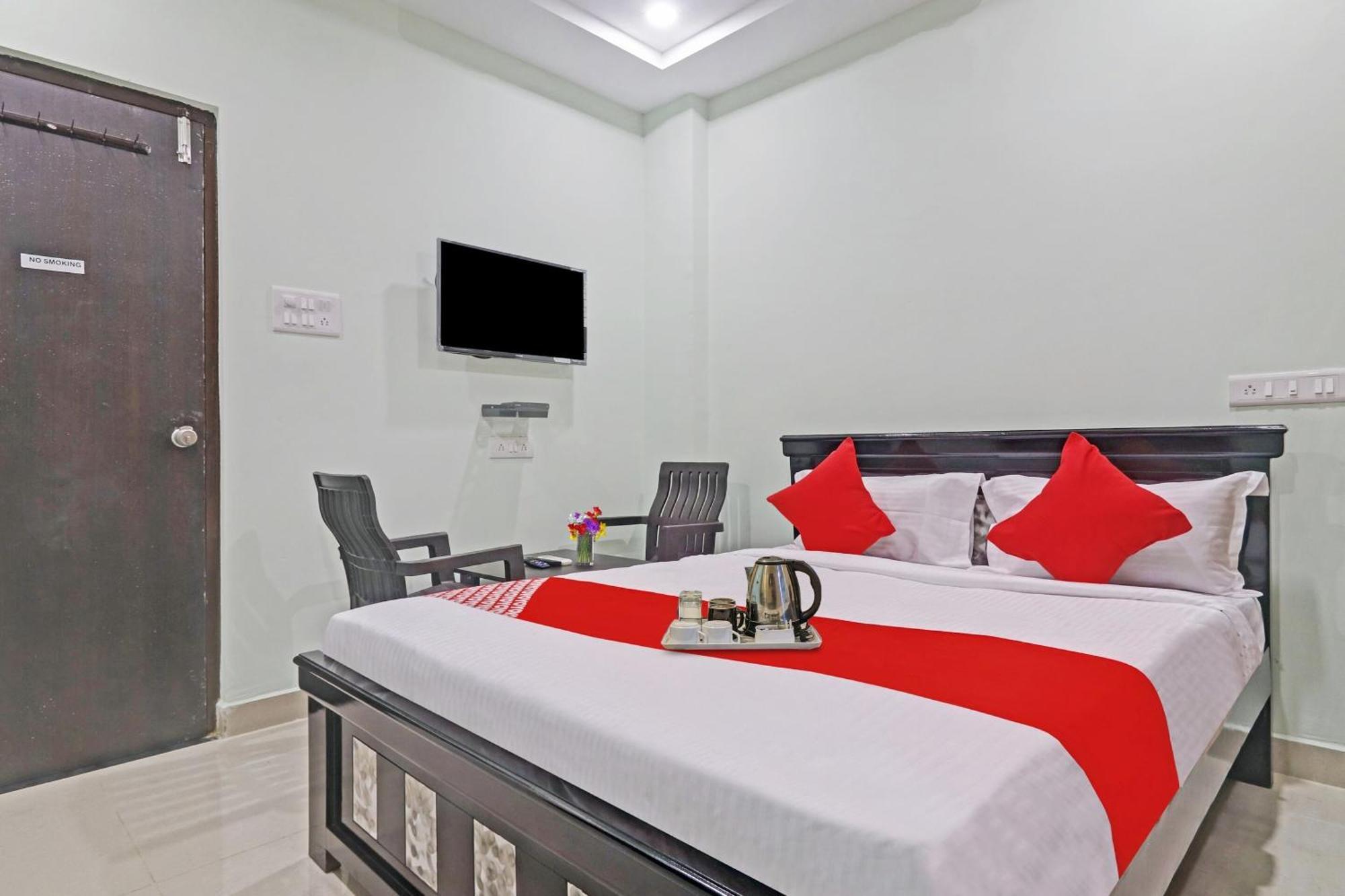 Hotel O Hanuma Residency Sururnagar Exterior foto
