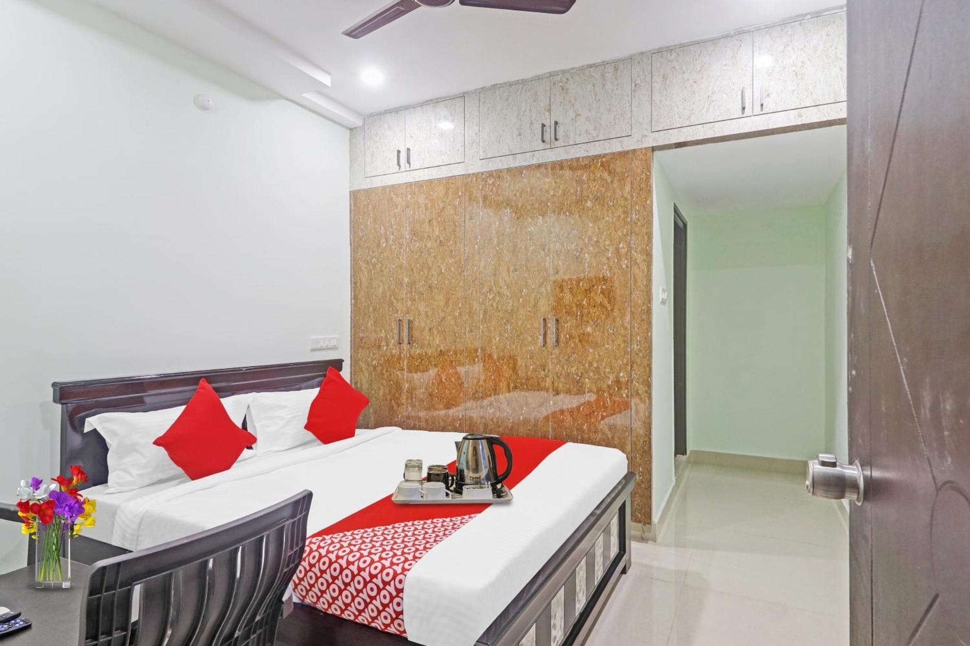 Hotel O Hanuma Residency Sururnagar Exterior foto