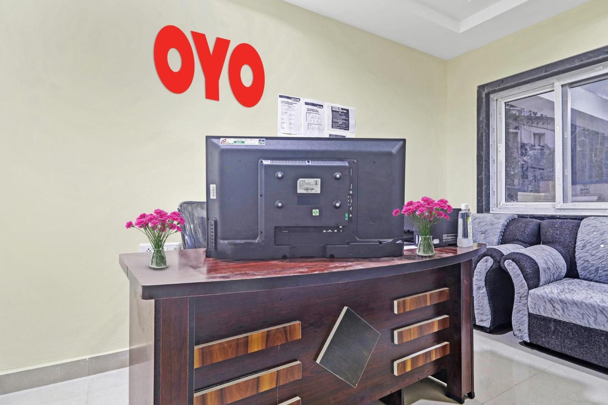 Hotel O Hanuma Residency Sururnagar Exterior foto